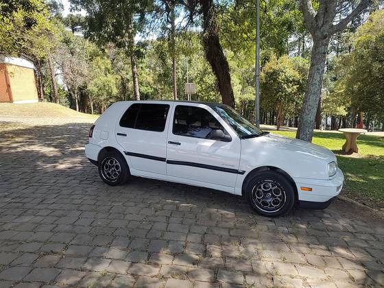 VOLKSWAGEN GOLF 2.0 MI GLX 8V GASOLINA 4P MANUAL
